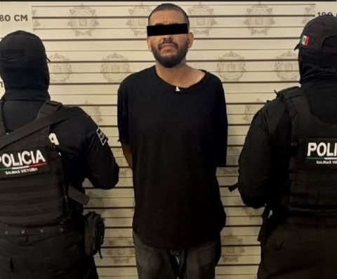 El presunto responsable de una serie de robos a domicilios, fue detenido por elementos de la polic&iacute;a de Salinas Victoria.