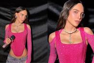 Belinda luci&oacute; 80 mil cristales Swarovski en inauguraci&oacute;n del Mundial