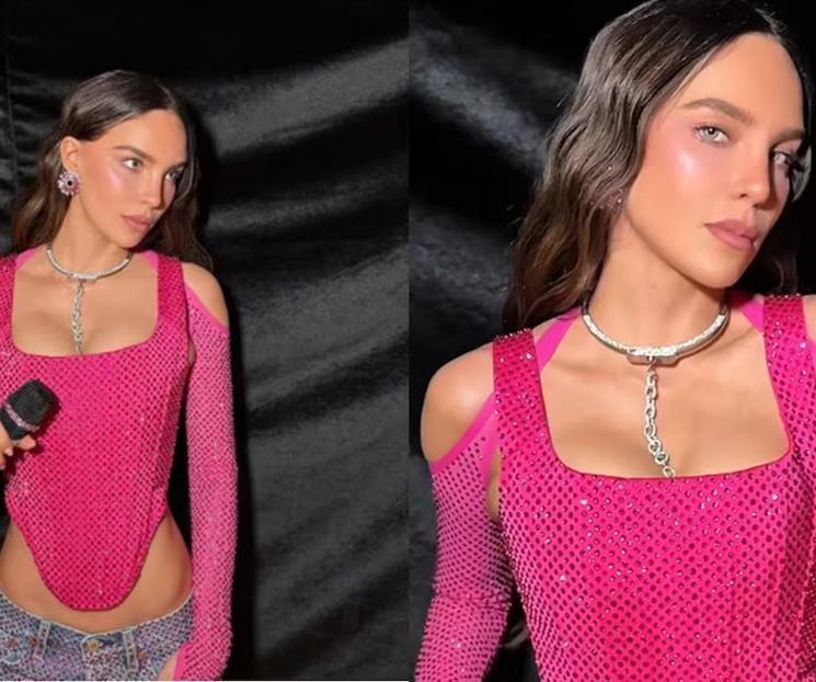 Belinda luci&oacute; 80 mil cristales Swarovski en inauguraci&oacute;n del Mundial