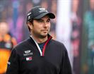Gana Lewis en Barcelona y Checo queda 14
