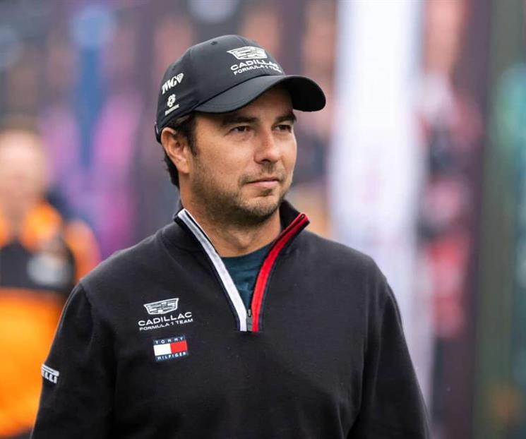 Gana Lewis en Barcelona y Checo queda 14 Gana Lewis en Barcelona y Checo queda 14