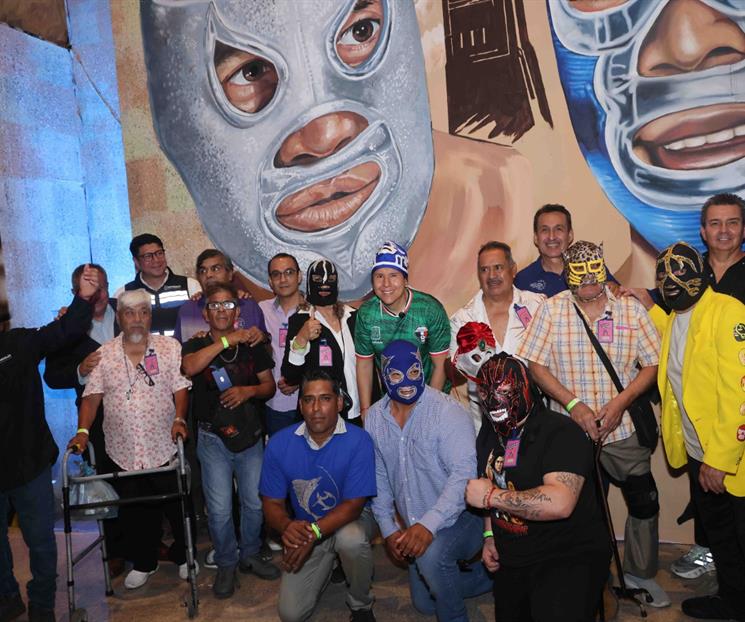 Asisten m&aacute;s de mil 500 a exposici&oacute;n &acute;M&aacute;scaras y Cabelleras&acute; en Museo