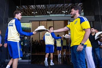 Recibe Samuel a Selecci&oacute;n de Suecia y dice que NL est&aacute; listo
