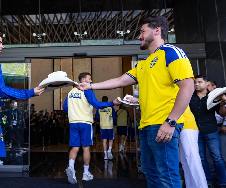 Recibe Samuel a Selecci&oacute;n de Suecia y dice que NL est&aacute; listo