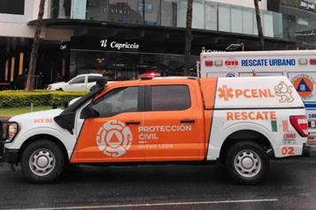Evacuan a m&aacute;s de 300 personas por incendio en San Pedro