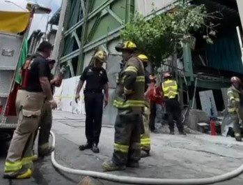 Ocasiona cortocircuito incendio en edificio