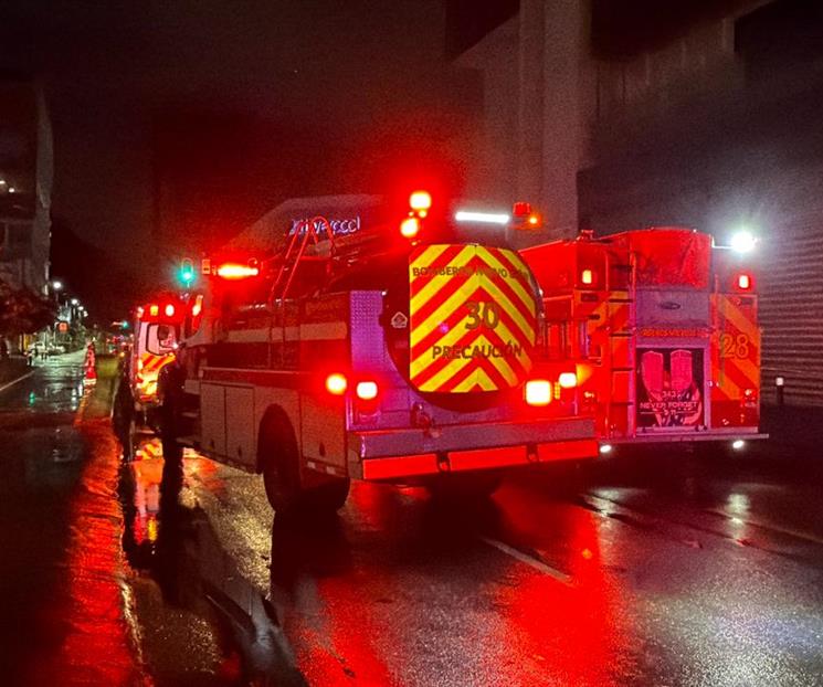 Evacuan a 702 personas por incendio en Pabell&oacute;n M