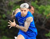 Ensayan en la definici&oacute;n en la pretemporada rayada