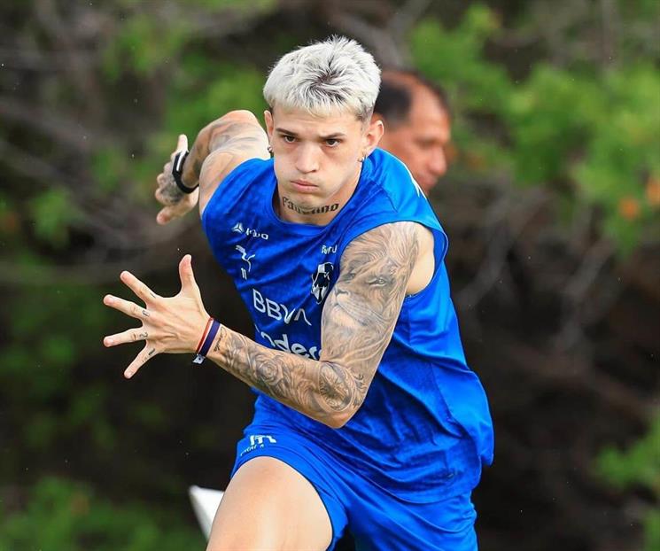 Ensayan en la definici&oacute;n en la pretemporada rayada