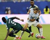 Rescata Uruguay empate sobre la hora