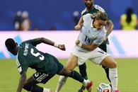 Rescata Uruguay empate sobre la hora