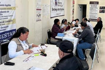 Dar&aacute;n tarjetas de bienestar hasta el domingo a inscritos en abril