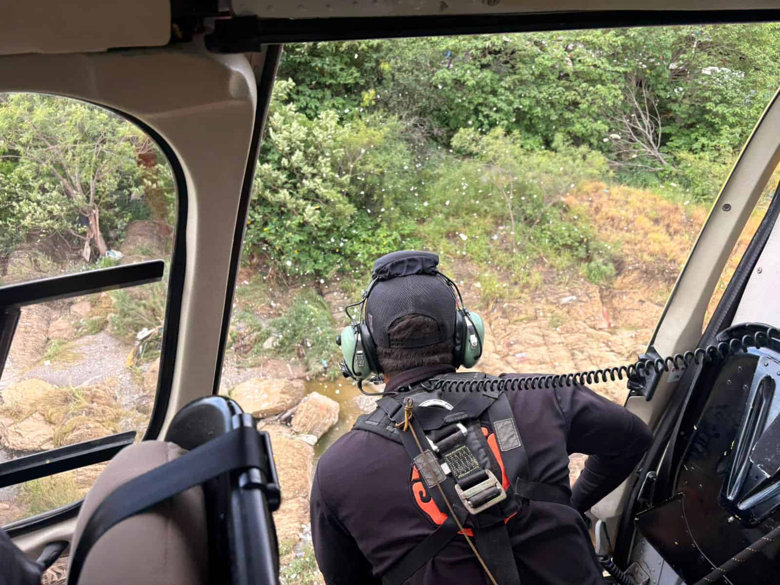 Elementos de Protecci&oacute;n Civil del Estado reanudaron ayer la b&uacute;squeda de un hombre arrastrado por la corriente del R&iacute;o Pesquer&iacute;a en el municipio de Escobedo.