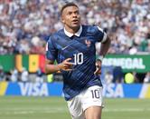 Agranda Mbapp&eacute; su genialidad con Francia