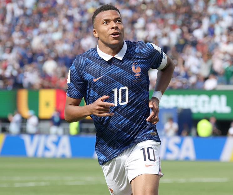 Agranda Mbapp&eacute; su genialidad con Francia