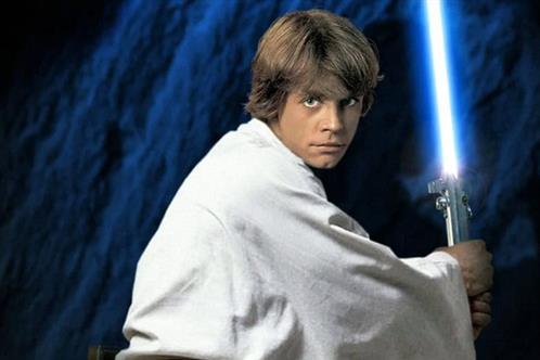 Subastar&aacute;n sable de luz usado por Luke Skywalker en Star Wars