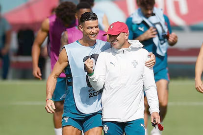 Y Ronaldo dice presente Y Ronaldo dice presente