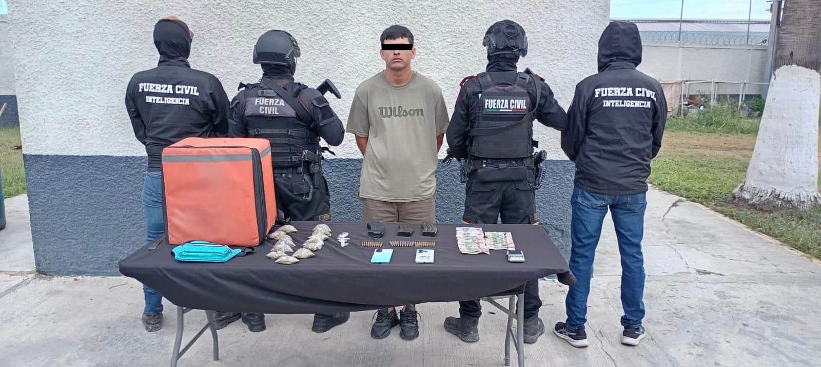 Elementos de polic&iacute;as de la Divisi&oacute;n de Inteligencia e Investigaci&oacute;n de Fuerza Civil, detuvieron a un hombre en Pesquer&iacute;a, considerado como el principal sospechoso de haber participado en un hecho violento a inicios de mes, en Monterrey.