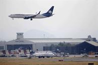 Disminuye tr&aacute;fico a&eacute;reo entre M&eacute;xico y EU