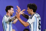 Anota Messi hat-trick y gu&iacute;a triunfo argentino