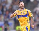 Le salen opciones a Gignac