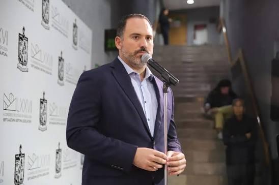 Asegura diputado que dichos son &acute;pura grilla&acute;