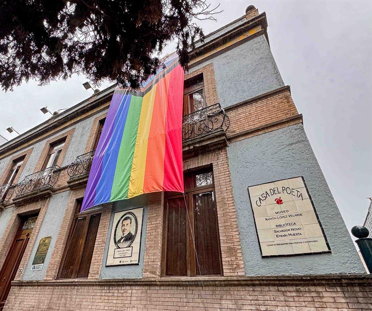 La defensa de la Casa del Poeta se vuelve corrido