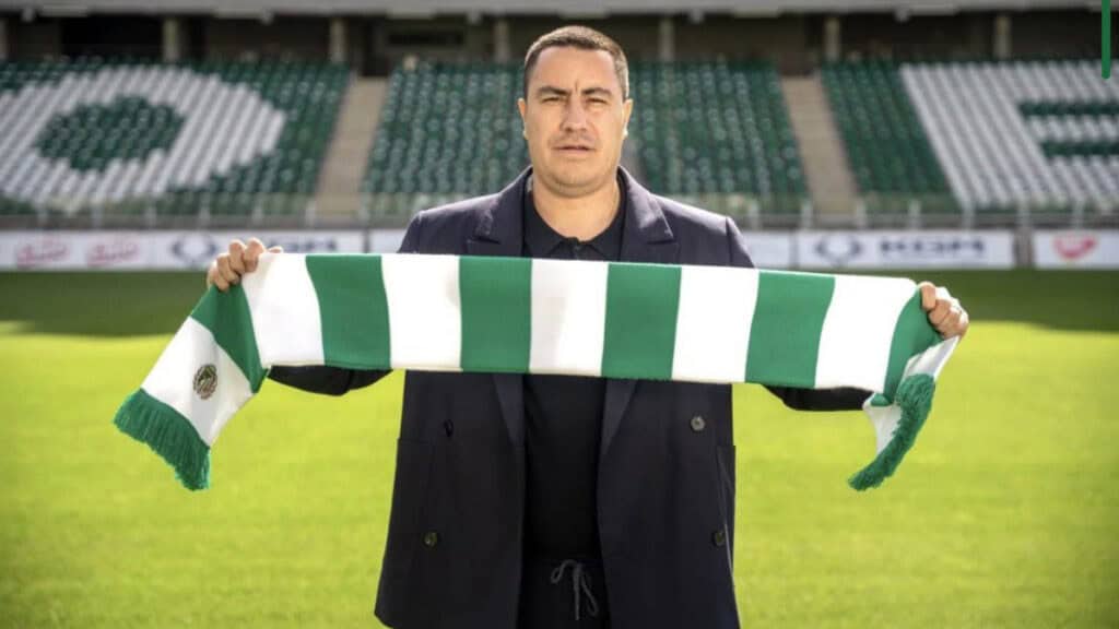 Presenta Gyon ETO a Efraín Presenta Gyon ETO a Efraín