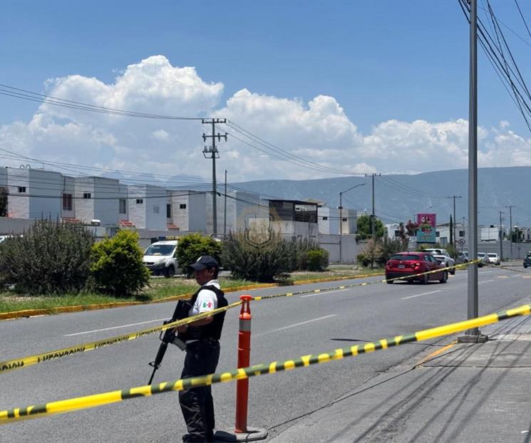 Evacuan plaza comercial por fuga de gas
