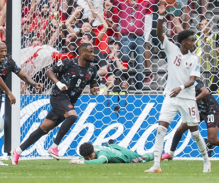 Estallan goles de Canad&aacute;