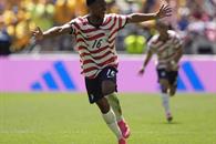 Estados Unidos vence 2-0 a Australia y confirma su pase a 16vos Estados Unidos vence 2-0 a Australia y confirma su pase a 16vos