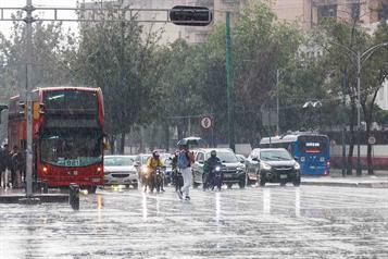 Activan doble alerta por lluvias fuertes en CDMX