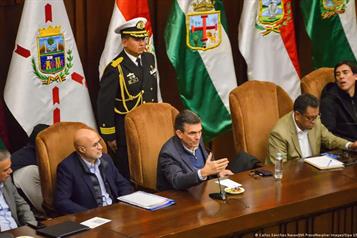 Gobierno Bolivia y COB logran acuerdo tras 50 d&iacute;as de crisis