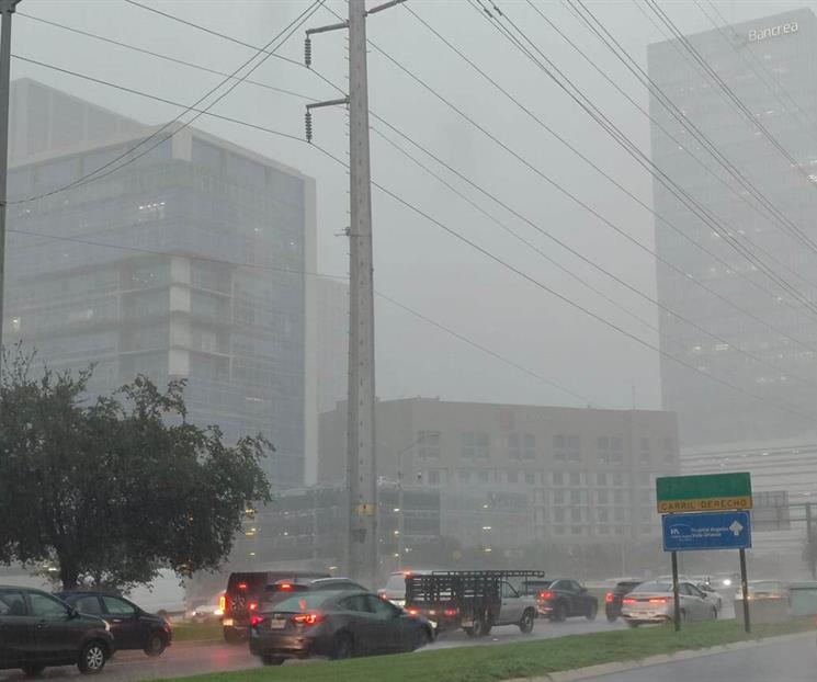 Ocasionan la lluvia y el viento muerte, caos e inundaciones