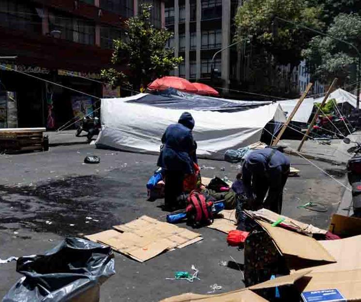 Pese a receso en huelga y retiro de plantón CNTE mantendrá exigencia Pese a receso en huelga y retiro de plantón CNTE mantendrá exigencia