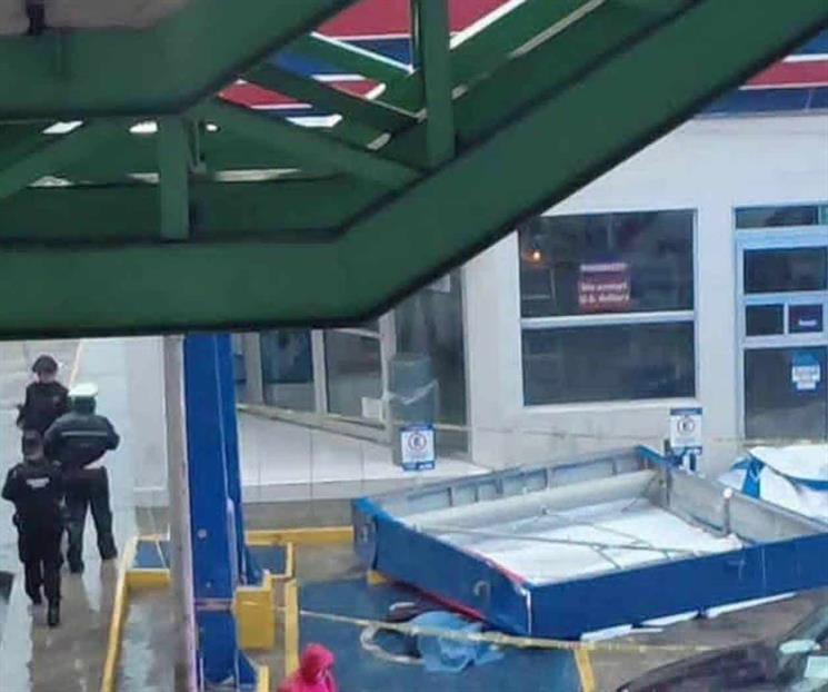 Identifican a mujer que murió tras caerle un panorámico Identifican a mujer que murió tras caerle un panorámico