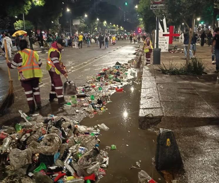 Dejan festejos del Tri 40 toneladas de basura