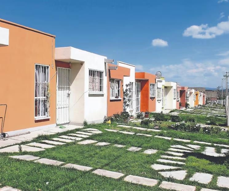 Firma Infonavit desarrollo de 15 mil viviendas en Los Cabos