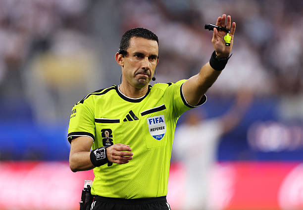 C&eacute;sar Ramos, &aacute;rbitro mexicano con m&aacute;s juegos en Mundiales