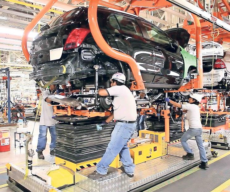 Industria automotriz recorta 107 mil empleos en México en dos años Industria automotriz recorta 107 mil empleos en México en dos años