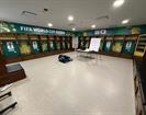 Los japoneses mantienen su cultura y limpian su basura del estadio