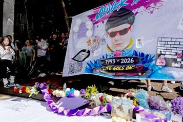 Despiden fans a Oliver Tree con emotivo homenaje
