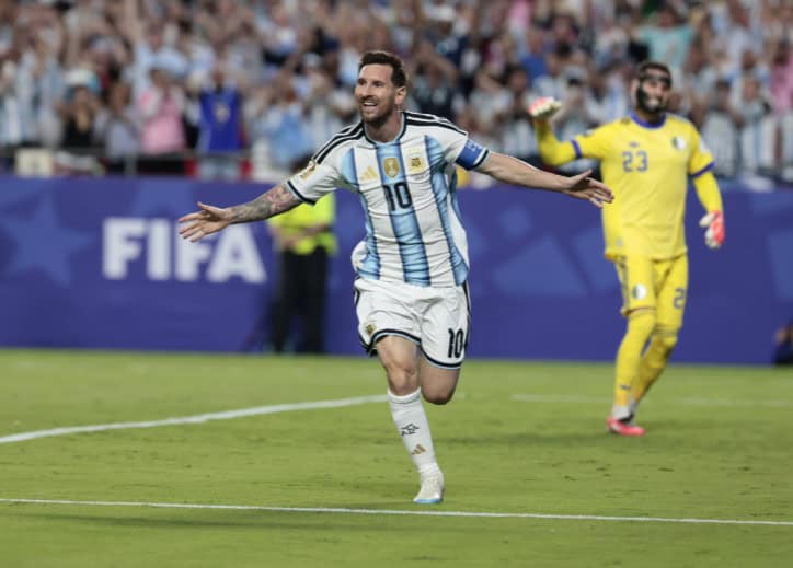 Va Messi por r&eacute;cord hist&oacute;rico; Argentina a sellar su pase