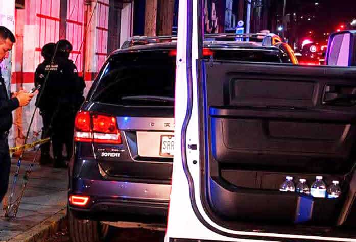 Balean a dos en antro de vicio