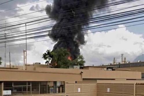 Evacuan a trabajadores por incendio en John Deere en San Pedro