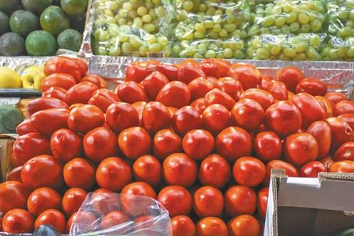 Profeco destaca baja en precio del di&eacute;sel y jitomate