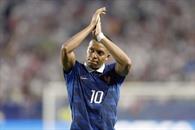 Y Mbapp&eacute; no se ag&uuml;ita