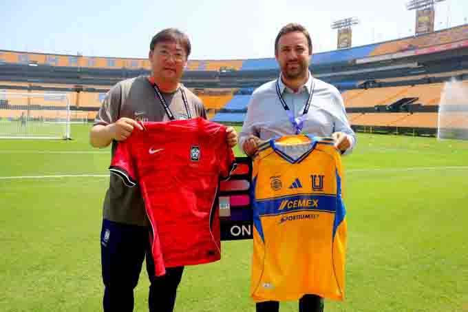 Ya entrenó Corea del Sur en el estadio Universitario Ya entrenó Corea del Sur en el estadio Universitario