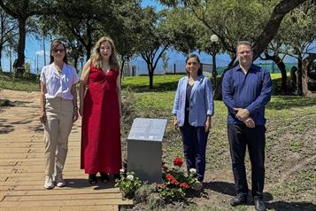 Renuevan Plaza de la Poes&iacute;a con experiencia sonora interacci&oacute;n