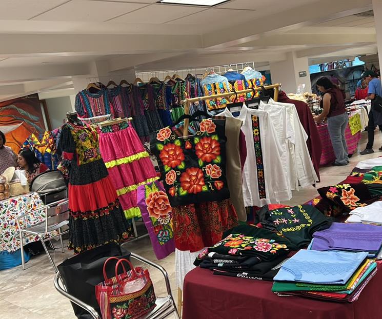 Congreso de CDMX inaugura Bazar de Artesanías Mexicanas Congreso de CDMX inaugura Bazar de Artesanías Mexicanas